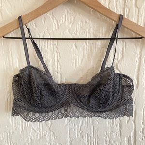Candie’s Gray Lace Bralette Size 34B
